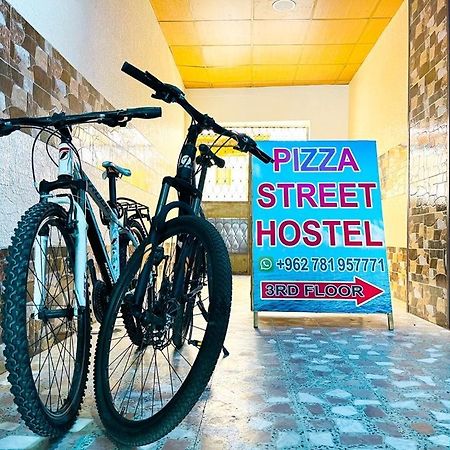 Pizza Street Hostel 亚喀巴 外观 照片