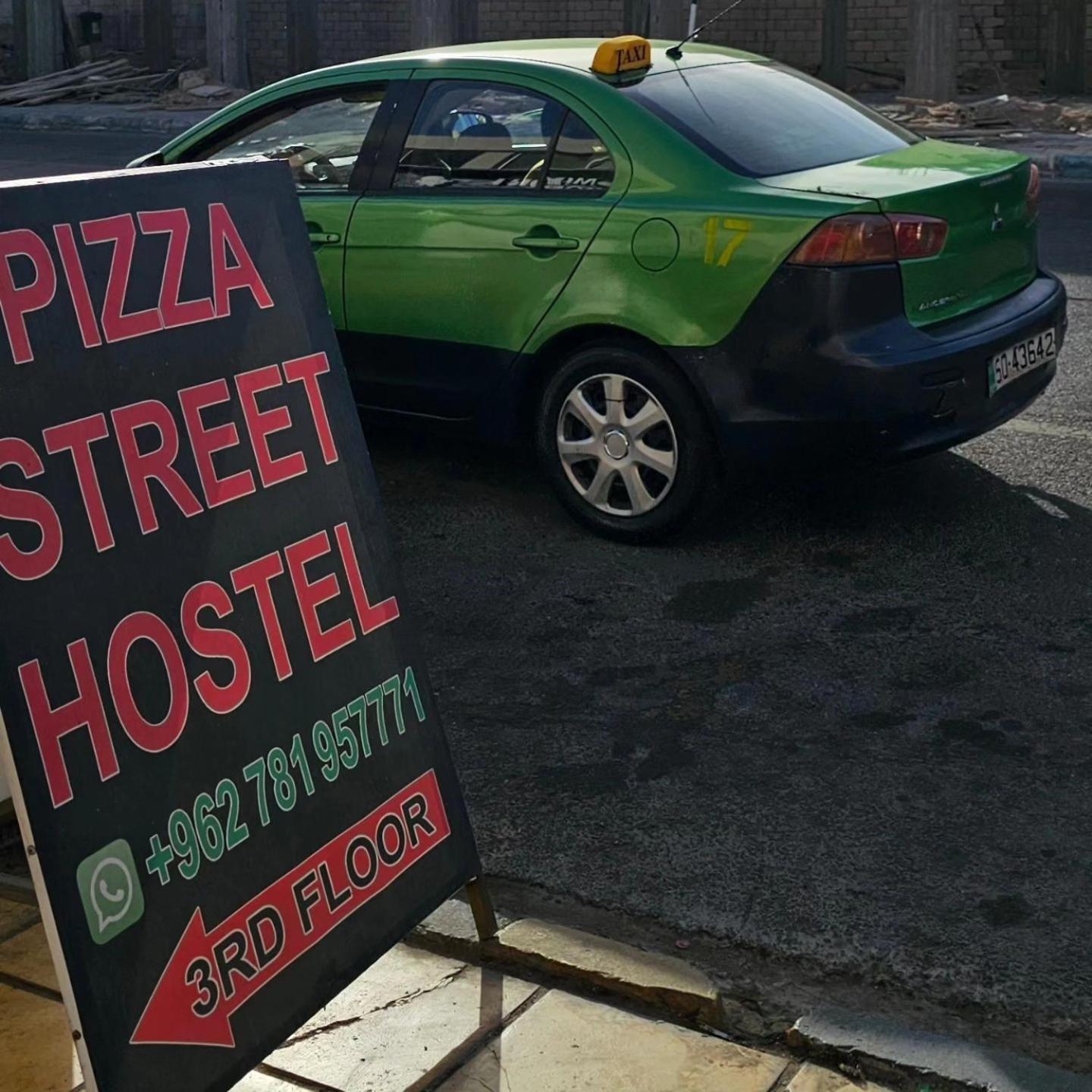 Pizza Street Hostel 亚喀巴 外观 照片