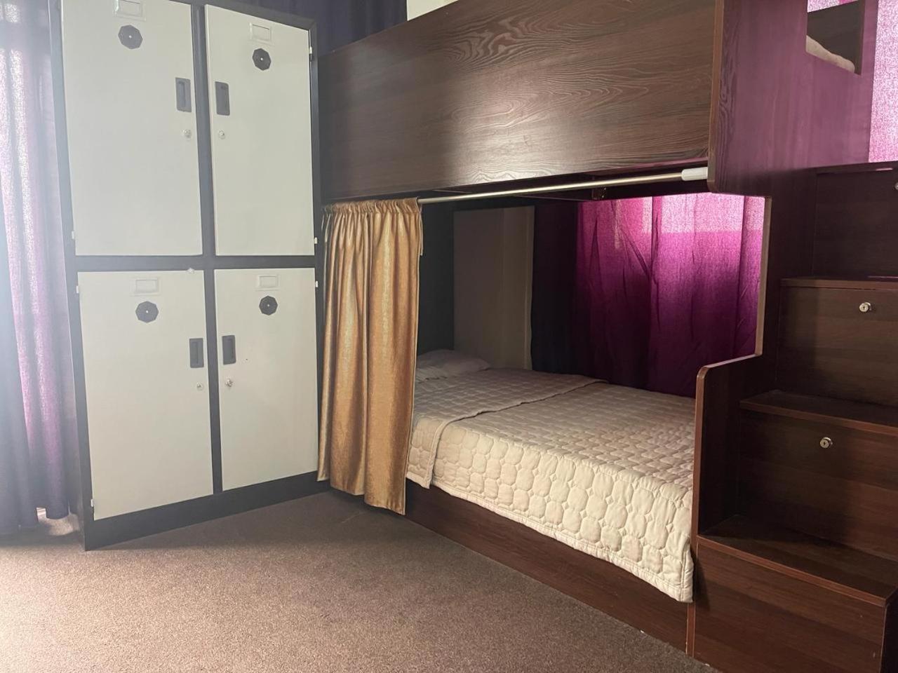 Pizza Street Hostel 亚喀巴 外观 照片